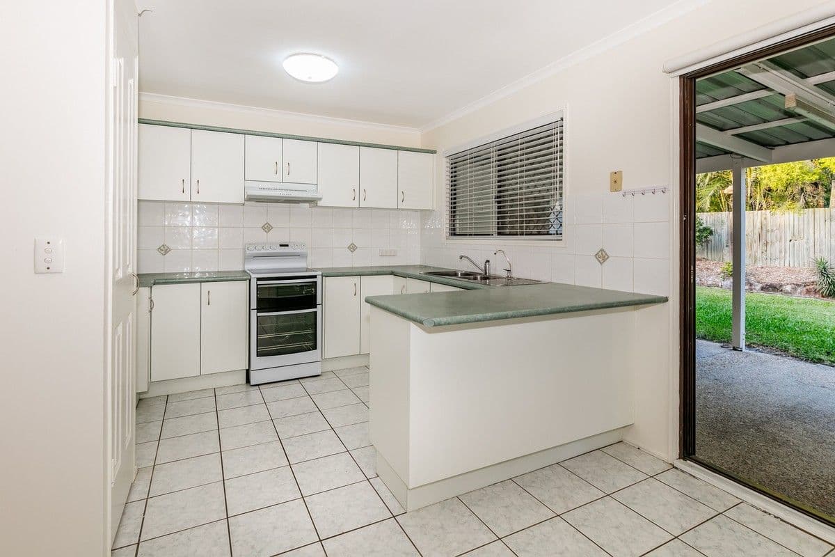 27 Campden Street, Browns Plains QLD 4118, Browns Plains - Thumbnail 5