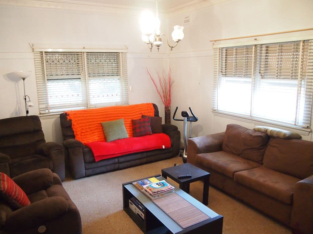 2 Elizabeth Street, Parkes - Thumbnail 2