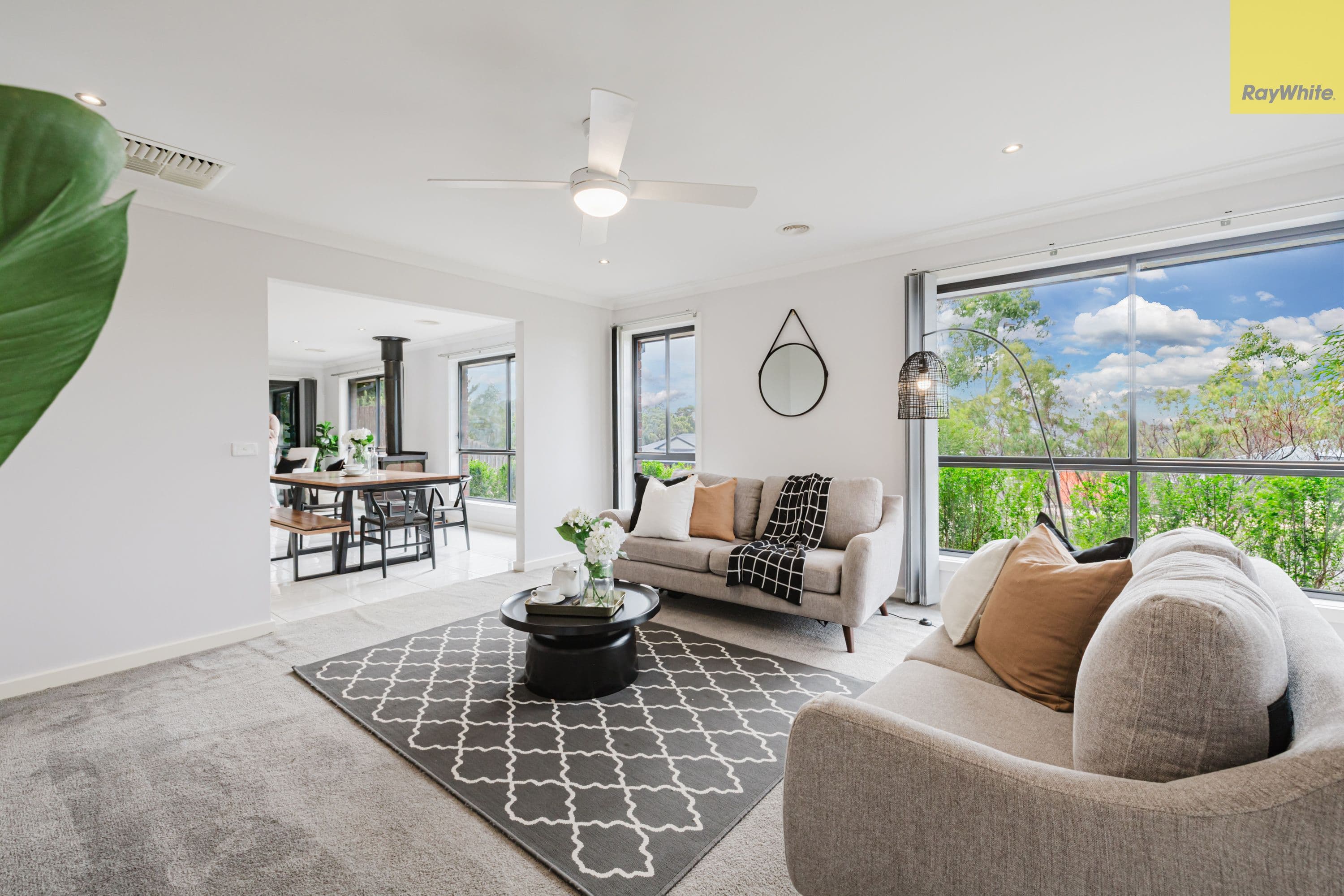 2 Currington Crescent, Darley VIC 3340, Darley - Thumbnail 4