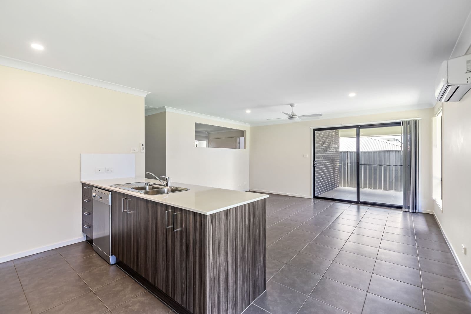 28 Transfield Avenue, Edgeworth - Thumbnail 3
