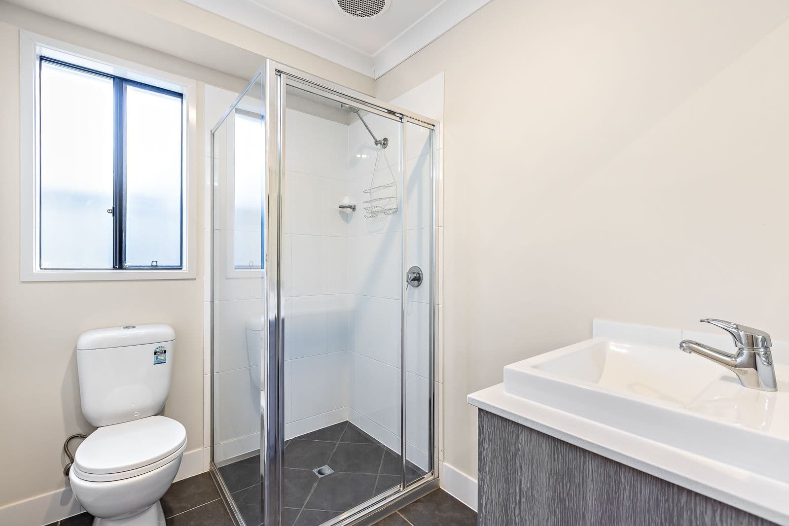 28 Transfield Avenue, Edgeworth - Thumbnail 8