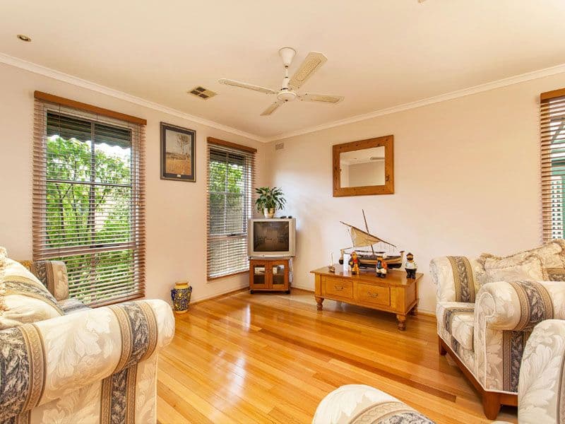 4 Oploo Court, DINGLEY VILLAGE VIC 3172, Dingley Village - Thumbnail 2