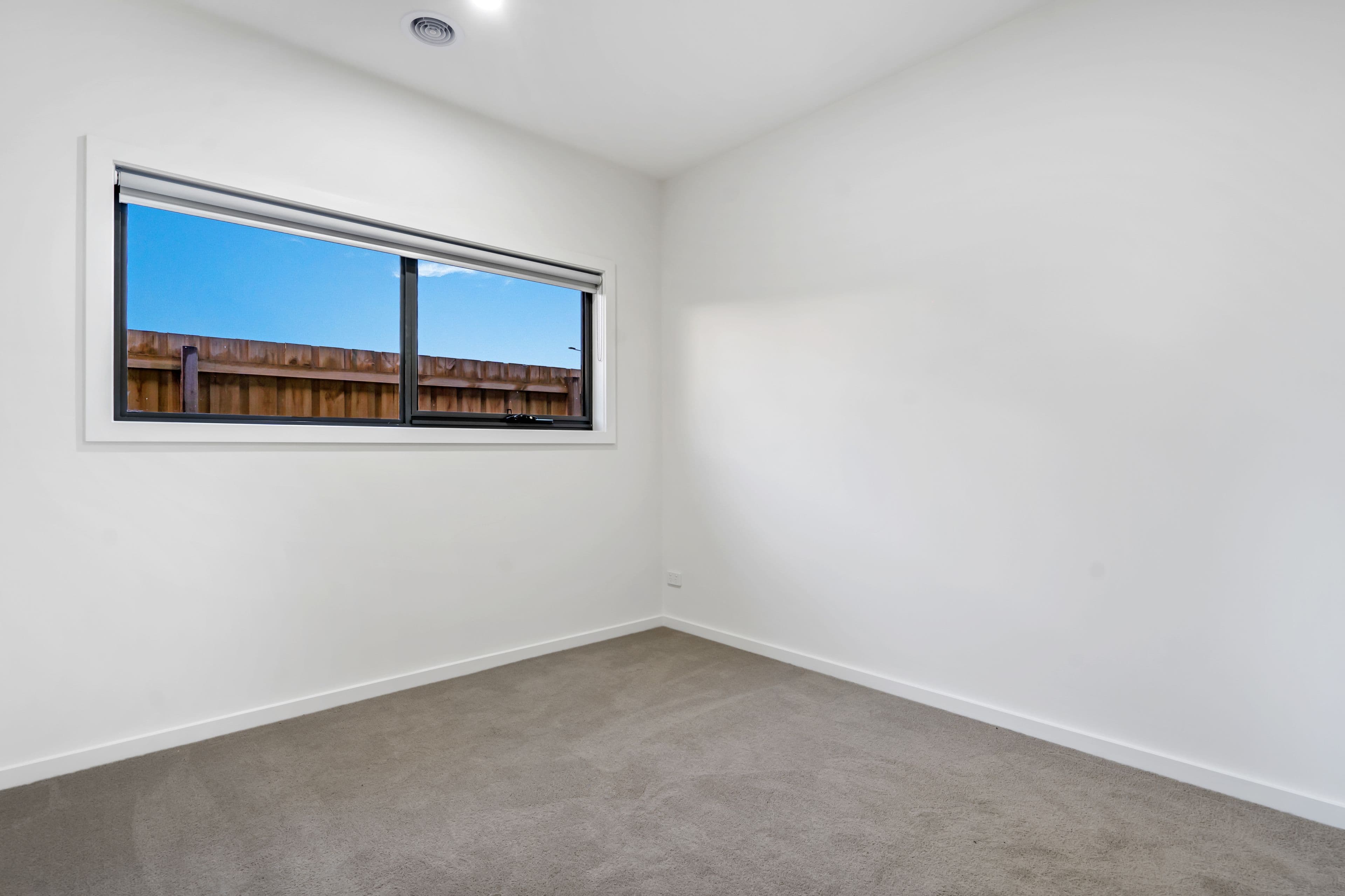 22 Normanby Boulevard, DEANSIDE VIC 3336, Deanside - Thumbnail 8