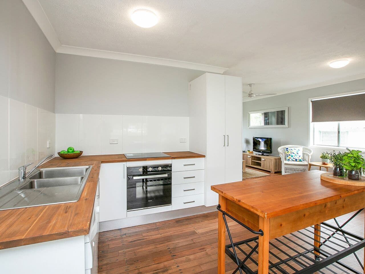 3 Poincettia Street, Kingston QLD 4114, Kingston - Thumbnail 7