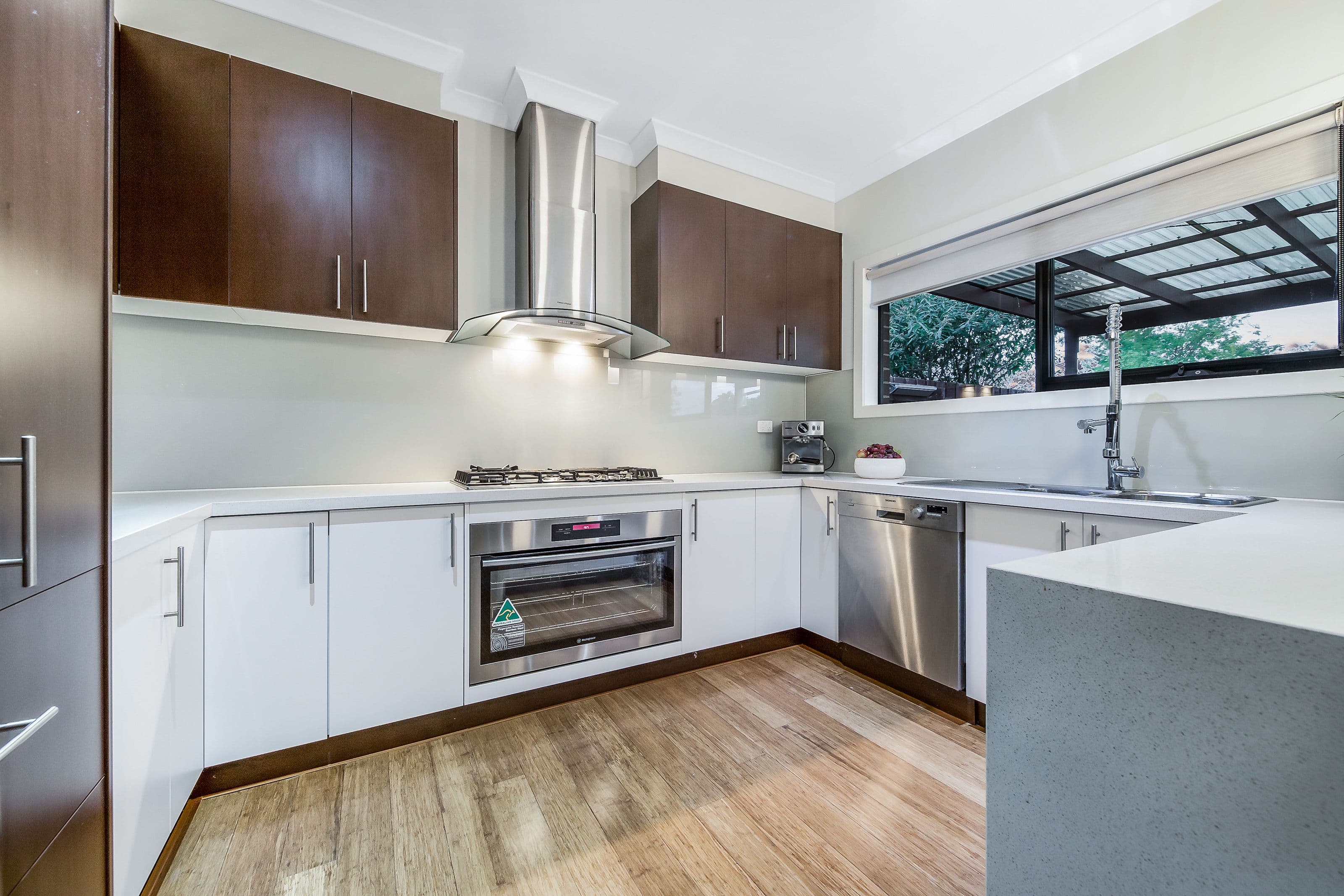 13 Seaview Crescent, Mulgrave VIC 3170, Mulgrave - Thumbnail 2