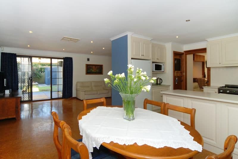 18 Sheoak Crescent, ABERFOYLE PARK SA 5159, Aberfoyle Park - Thumbnail 7