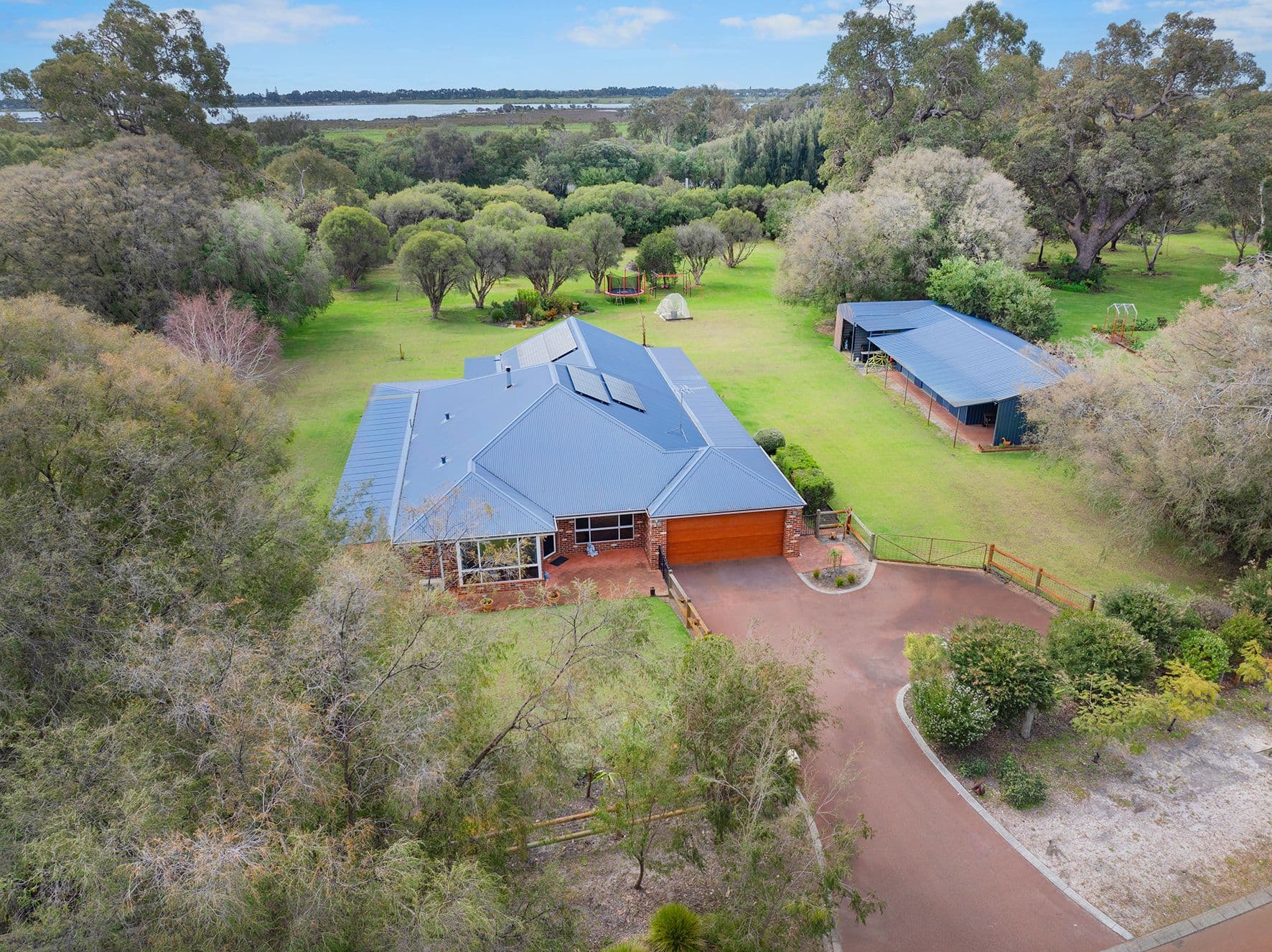 55 Lindsay Drive, Yalyalup WA 6280, Yalyalup - Thumbnail 2