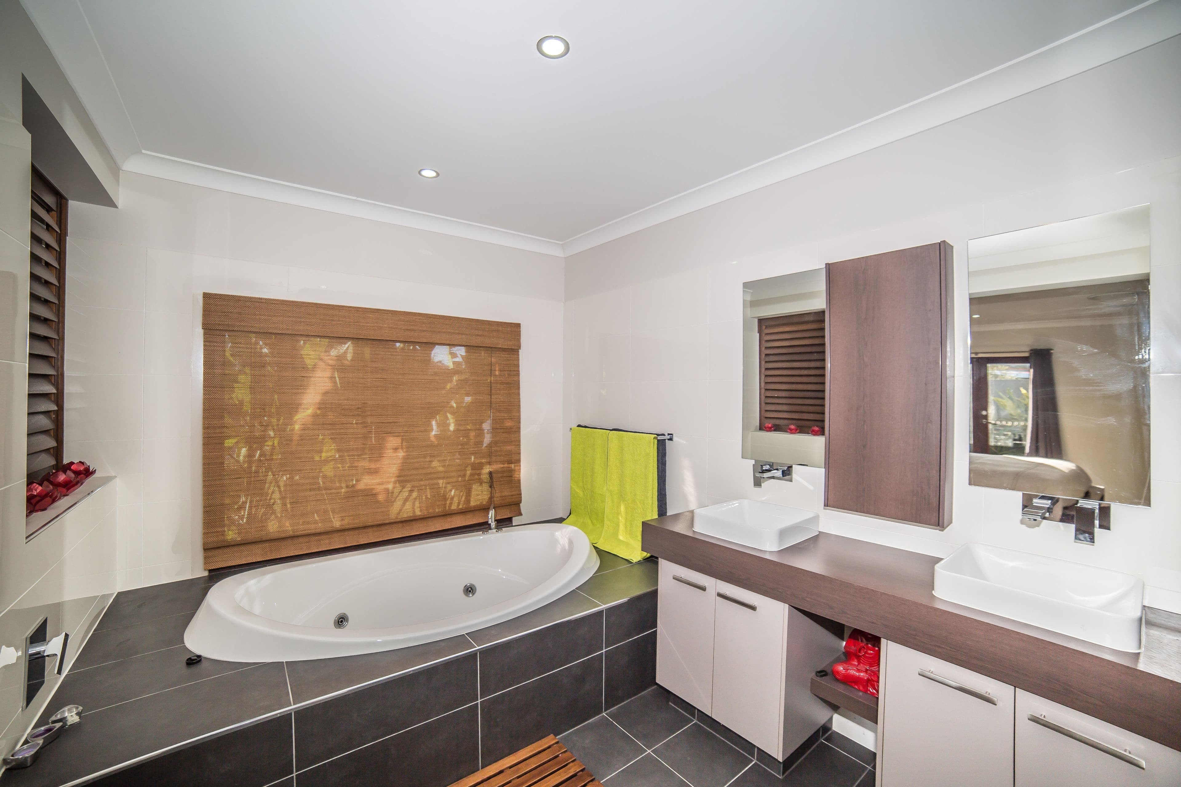 70 Plantation Crescent, Maudsland QLD 4210, Maudsland - Thumbnail 6