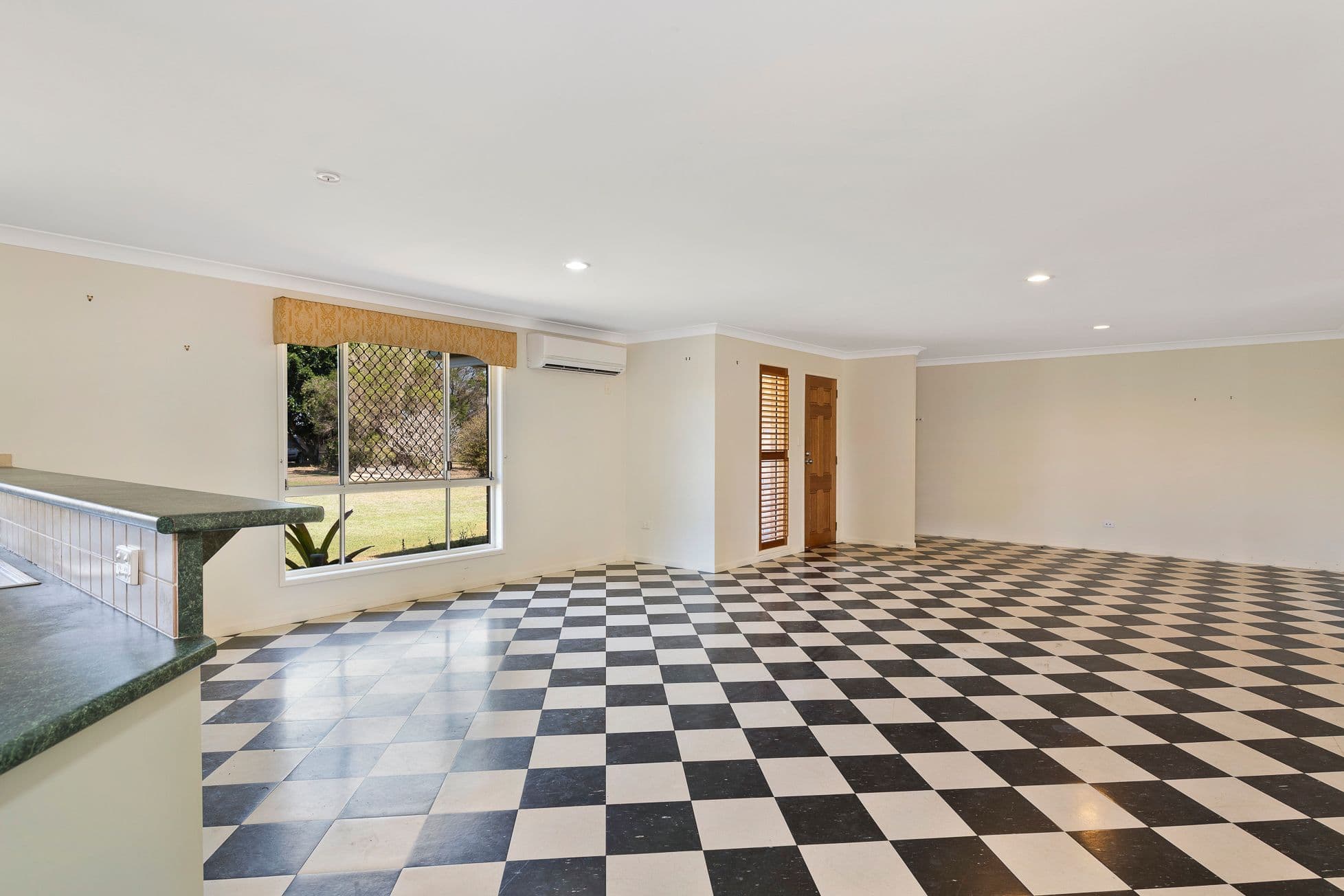 6 Peggs Road, Oakwood QLD 4670, Oakwood - Thumbnail 3
