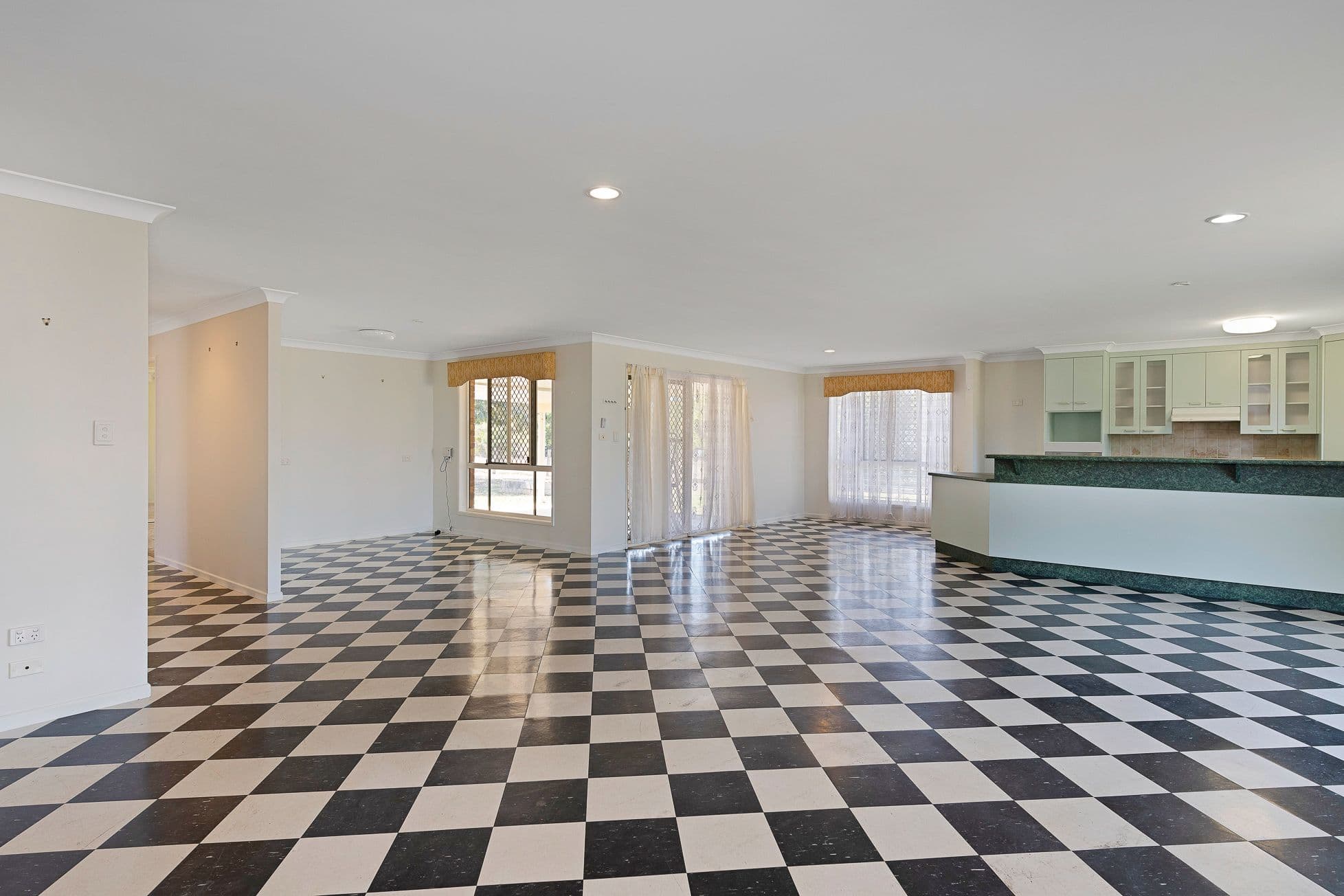 6 Peggs Road, Oakwood QLD 4670, Oakwood - Thumbnail 7