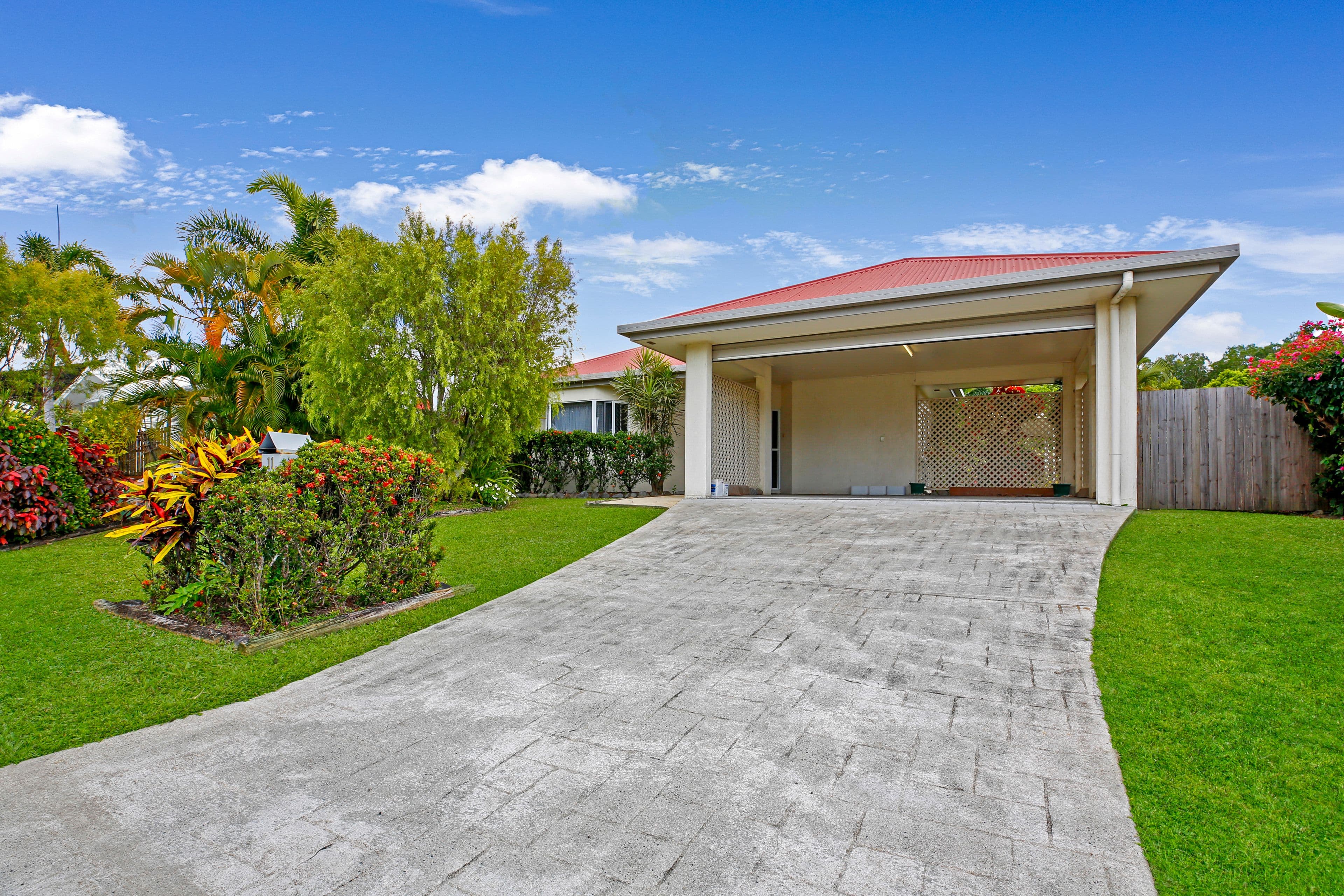 1 Doonie Way, Pakenham VIC 3810, Pakenham - Thumbnail 3