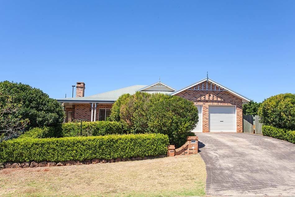 80 Bouganvillea Drive, MIDDLE RIDGE QLD 4350, Middle Ridge - Image 1