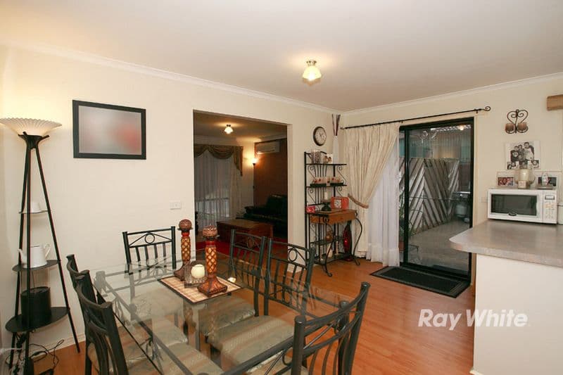 26 Bates Street, CRANBOURNE VIC 3977, Cranbourne West - Thumbnail 7