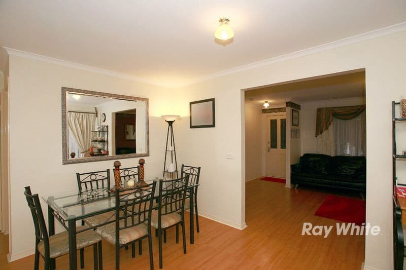 26 Bates Street, CRANBOURNE VIC 3977, Cranbourne West - Thumbnail 8