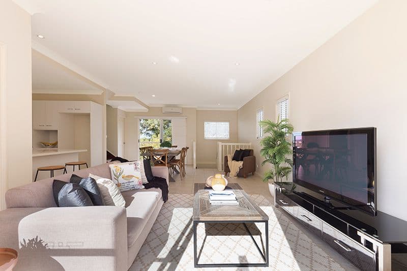 26 Mountain Street, Mount Gravatt QLD 4122, Mount Gravatt - Image 1