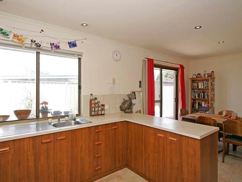 4 Gulfview Road, CHRISTIES BEACH SA 5165, Christies Beach - Thumbnail 4