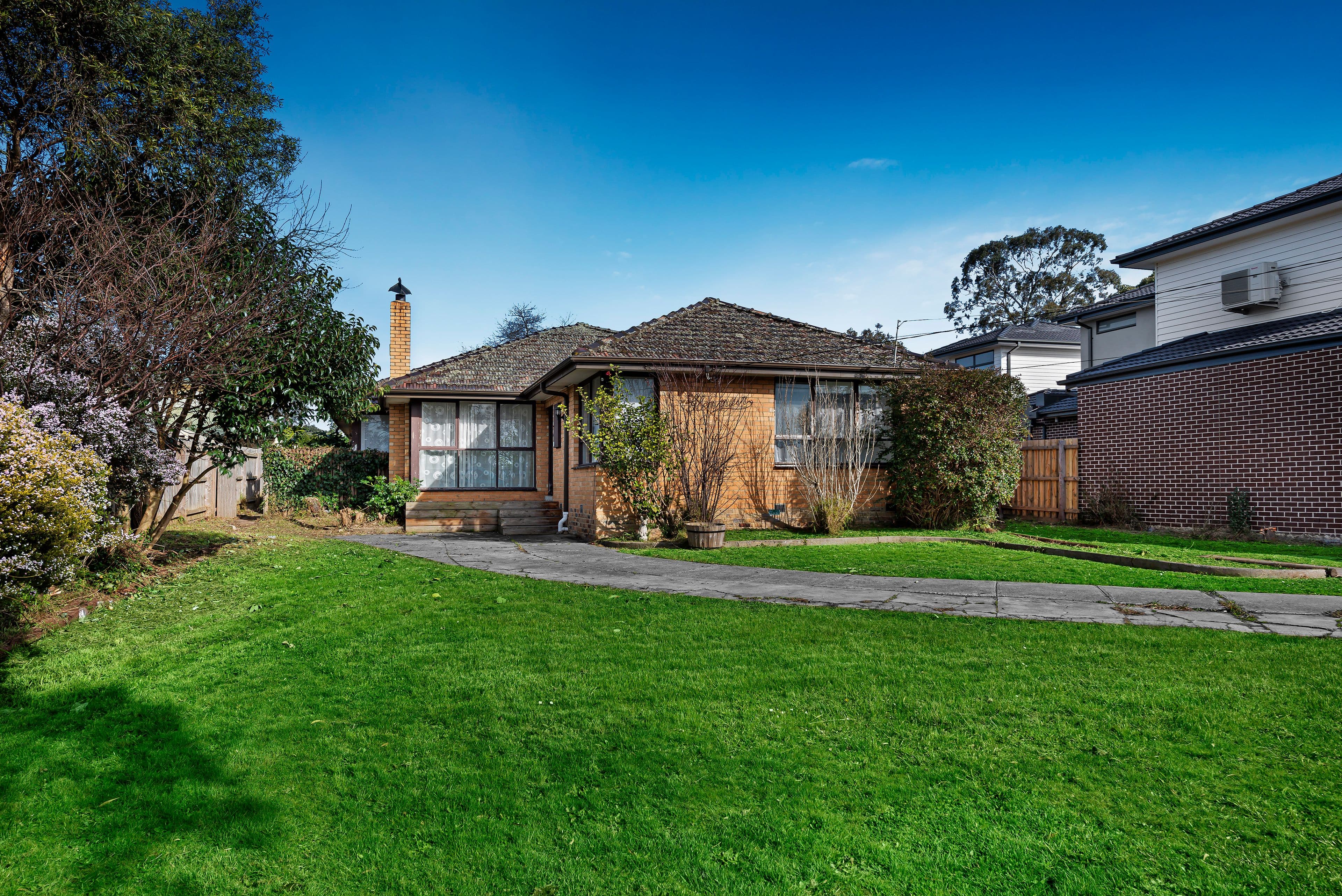 16 Sinclair Road, Bayswater VIC 3153, Bayswater - Thumbnail 4