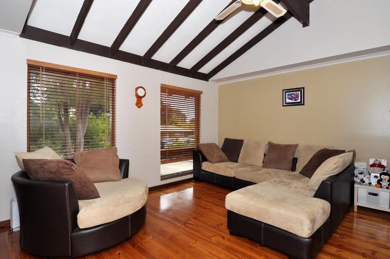 2 Brook Drive, ABERFOYLE PARK SA 5159, Aberfoyle Park - Thumbnail 2