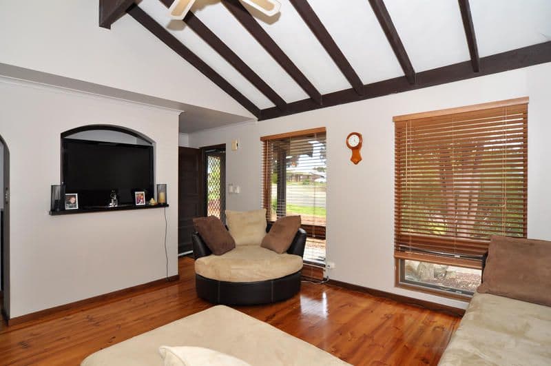 2 Brook Drive, ABERFOYLE PARK SA 5159, Aberfoyle Park - Thumbnail 6