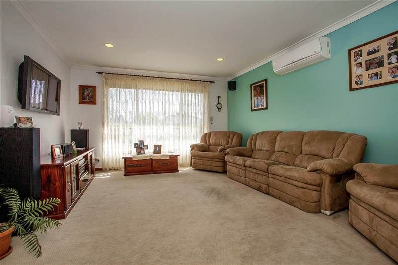 50 Kingsley Drive, CORIO VIC 3214, Corio - Thumbnail 2