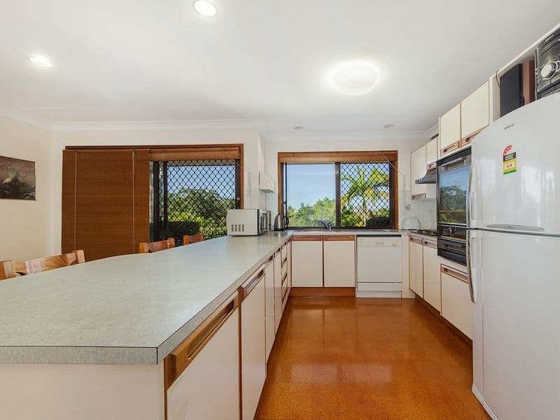 14 Chartwell Drive, Benowa QLD 4217, Benowa - Thumbnail 3