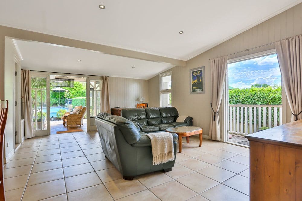 9 Duke Street, ANNERLEY QLD 4103, Annerley - Thumbnail 4
