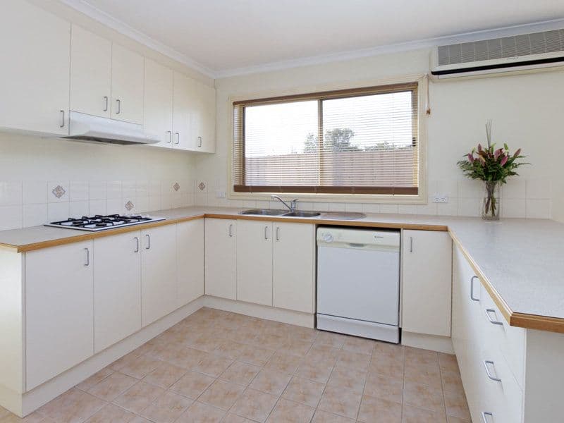 31 Moruya Drive, Grovedale VIC 3216, Grovedale - Thumbnail 4