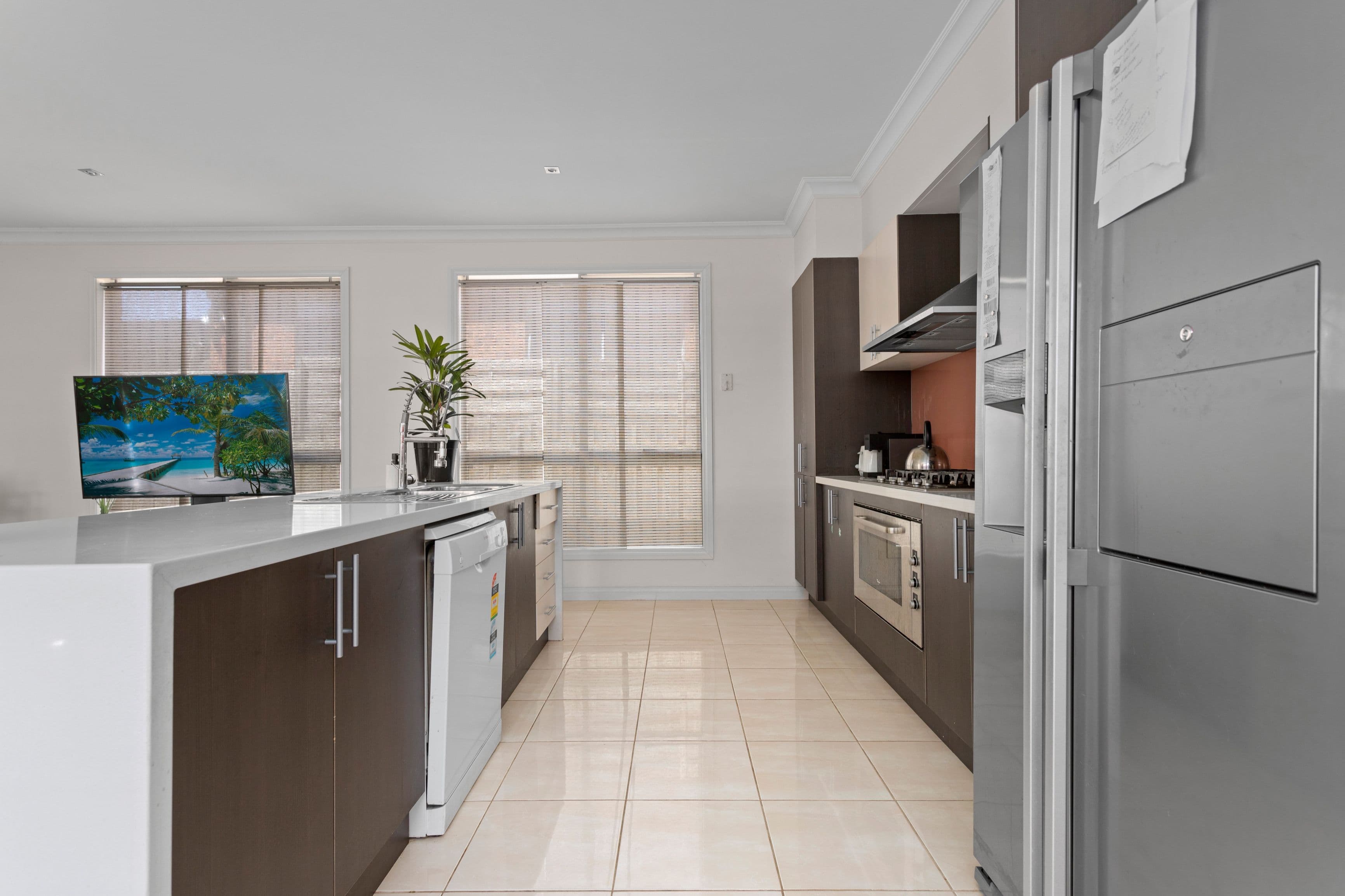 11 Cobb Street, South Morang VIC 3752, South Morang - Thumbnail 7
