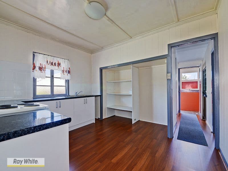 31 Maine Road, CLONTARF QLD 4019, Clontarf - Thumbnail 4