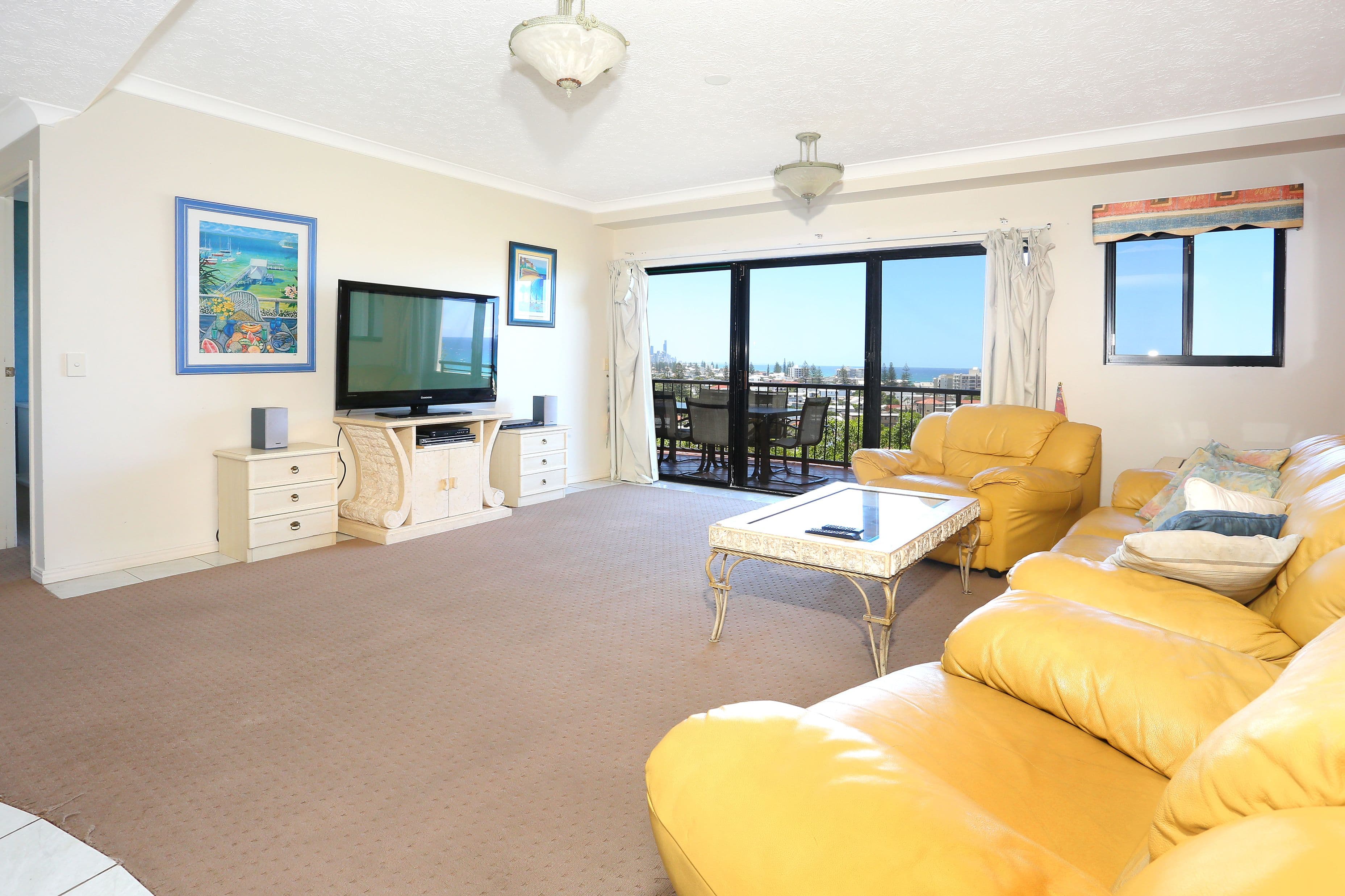 A23 "Magic Mountain Apartments" 1 Great Hall Drive, Miami QLD 4220, Miami - Thumbnail 4