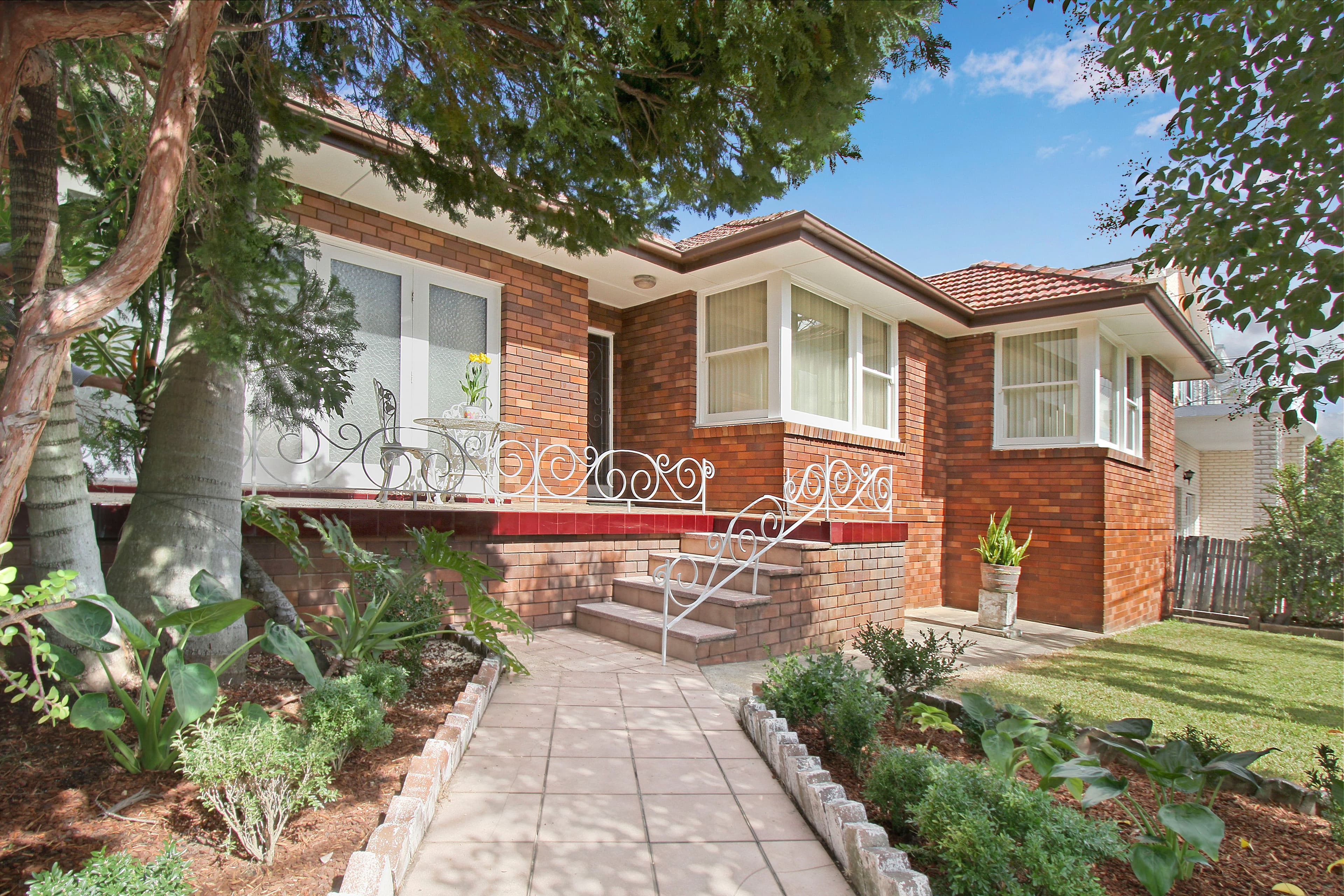10 Caroline Street, Earlwood - Image 1