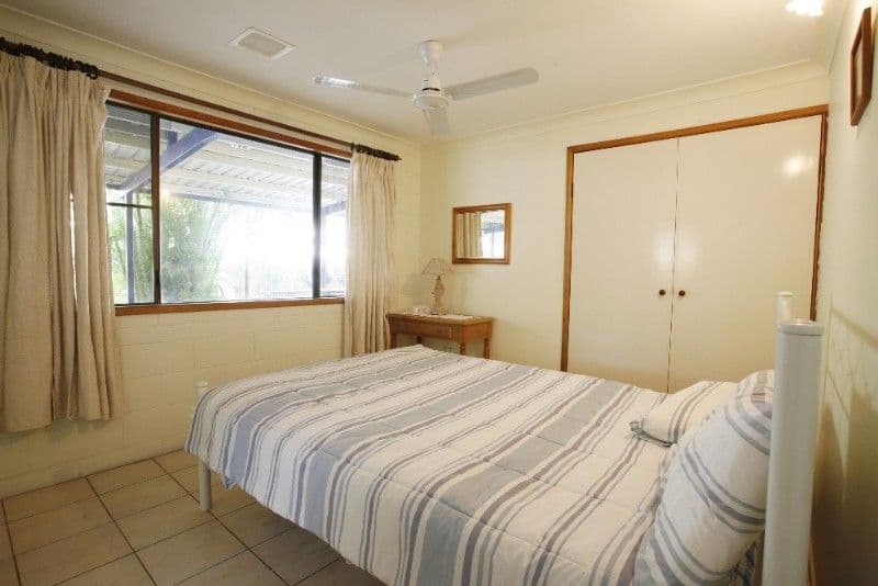 4 Vesterman Court, BUSHLAND BEACH QLD 4818, Bushland Beach - Thumbnail 5