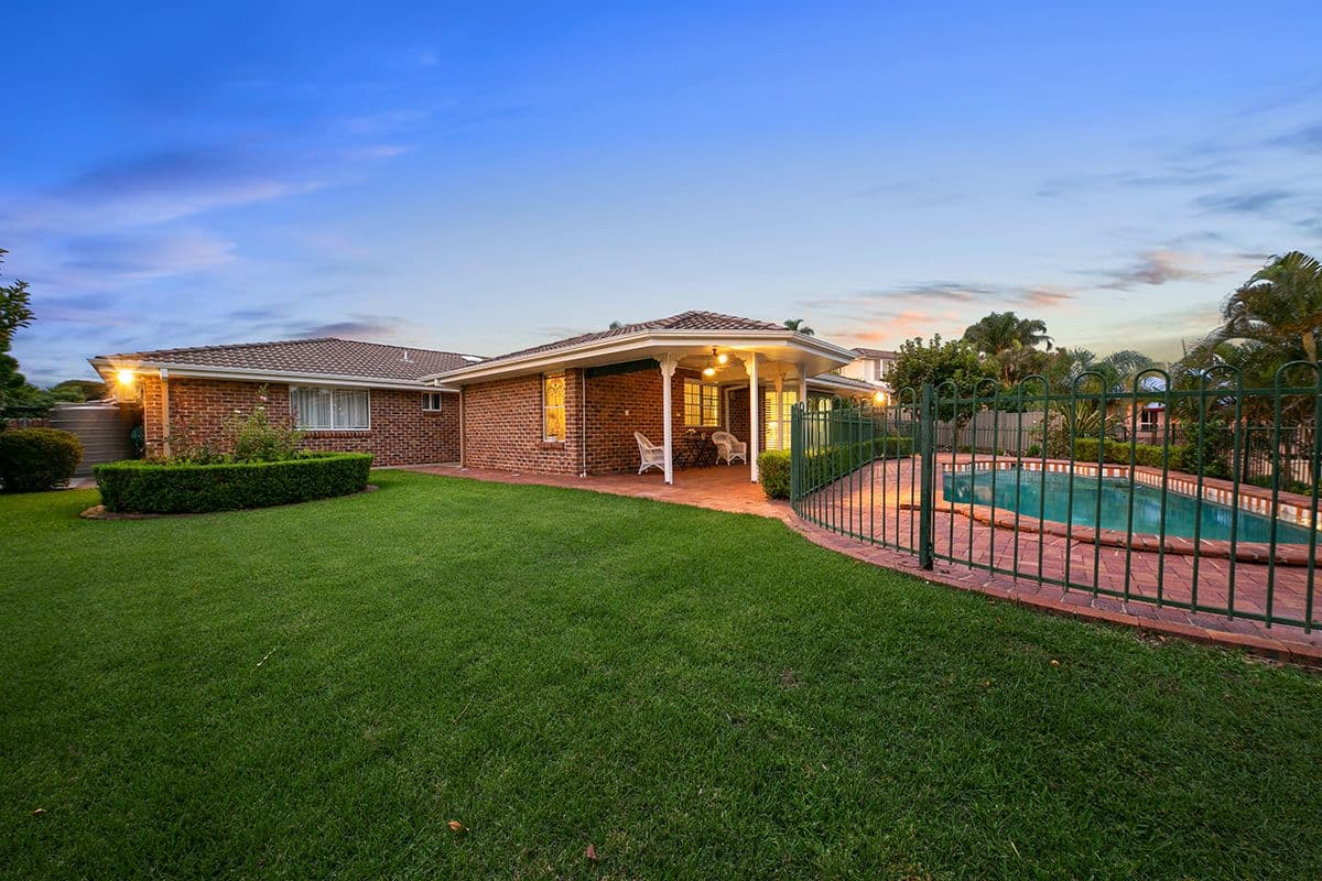 15 Bowles Street, Mount Ommaney QLD 4074, Mount Ommaney - Image 1