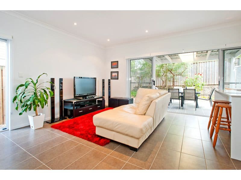 37 Slobodian Street, EIGHT MILE PLAINS QLD 4113, Eight Mile Plains - Thumbnail 2