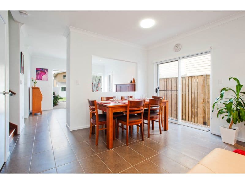 37 Slobodian Street, EIGHT MILE PLAINS QLD 4113, Eight Mile Plains - Thumbnail 4