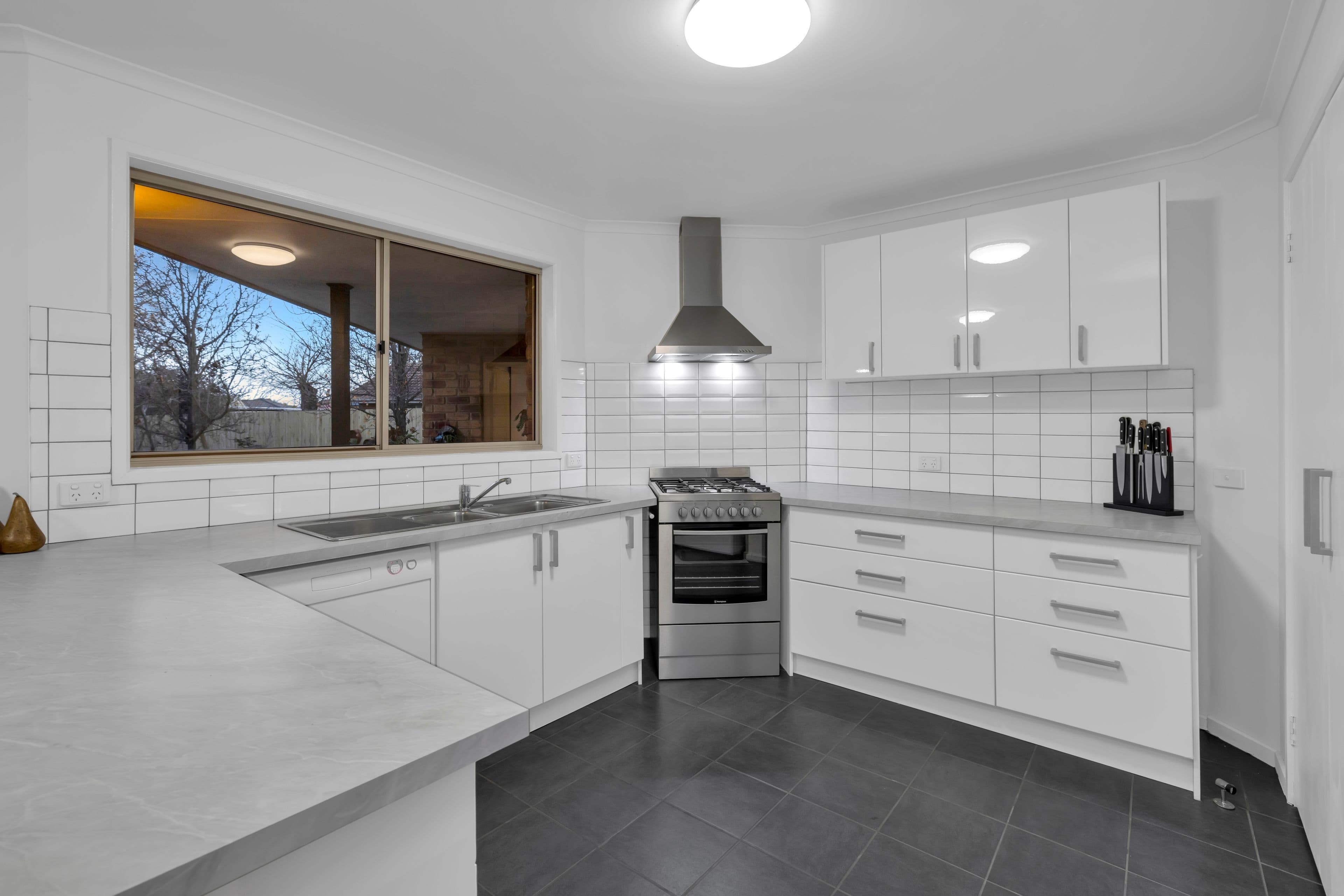 18 Tania Court, Pakenham VIC 3810, Pakenham - Thumbnail 7