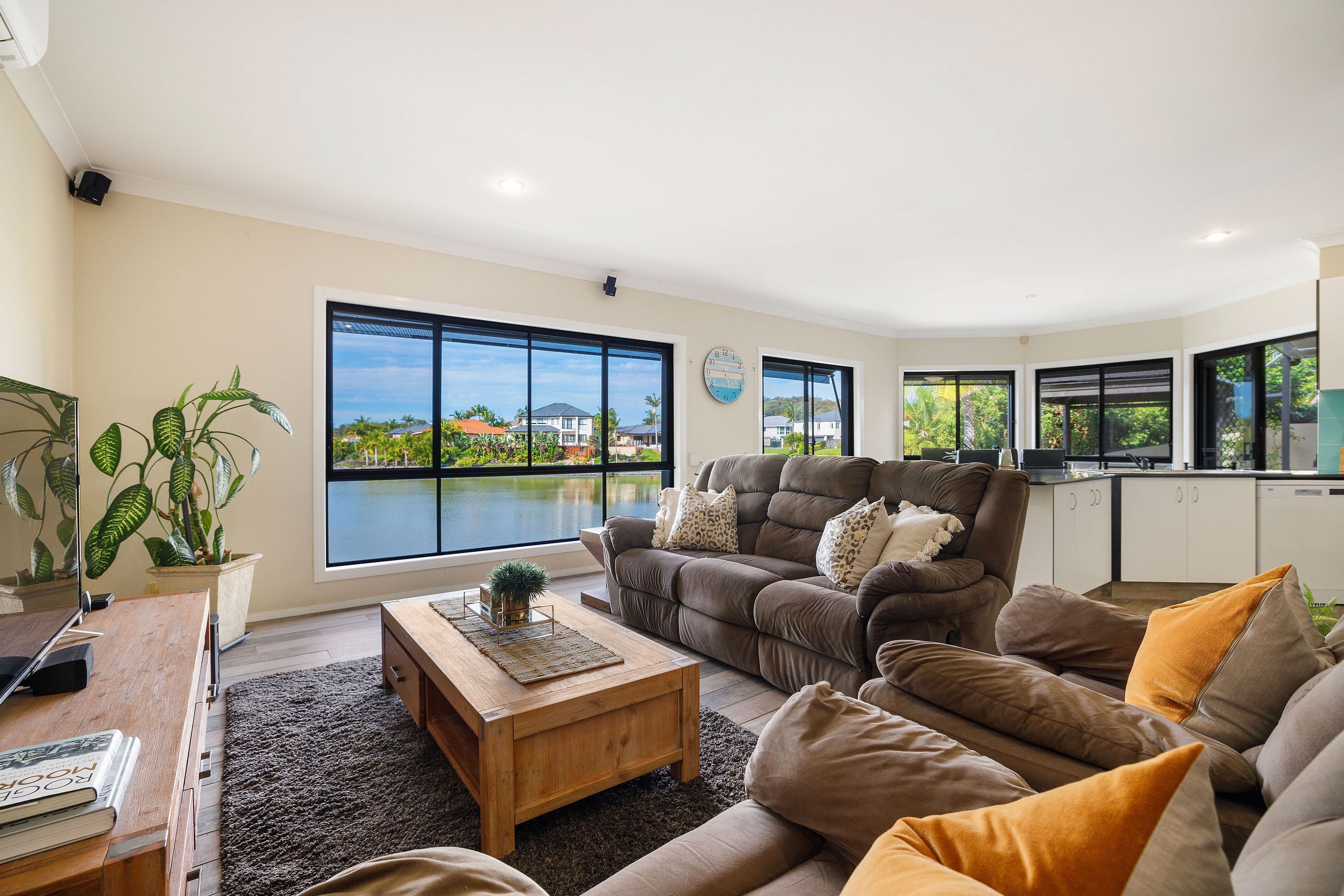 174 Dunlin Drive, Burleigh Waters QLD 4220, Burleigh Waters - Thumbnail 7