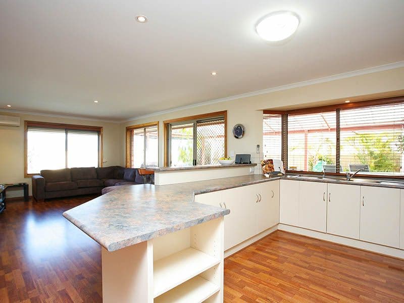 5 Spy Glass Hill Circuit, SEAFORD RISE SA 5169, Seaford Rise - Thumbnail 4