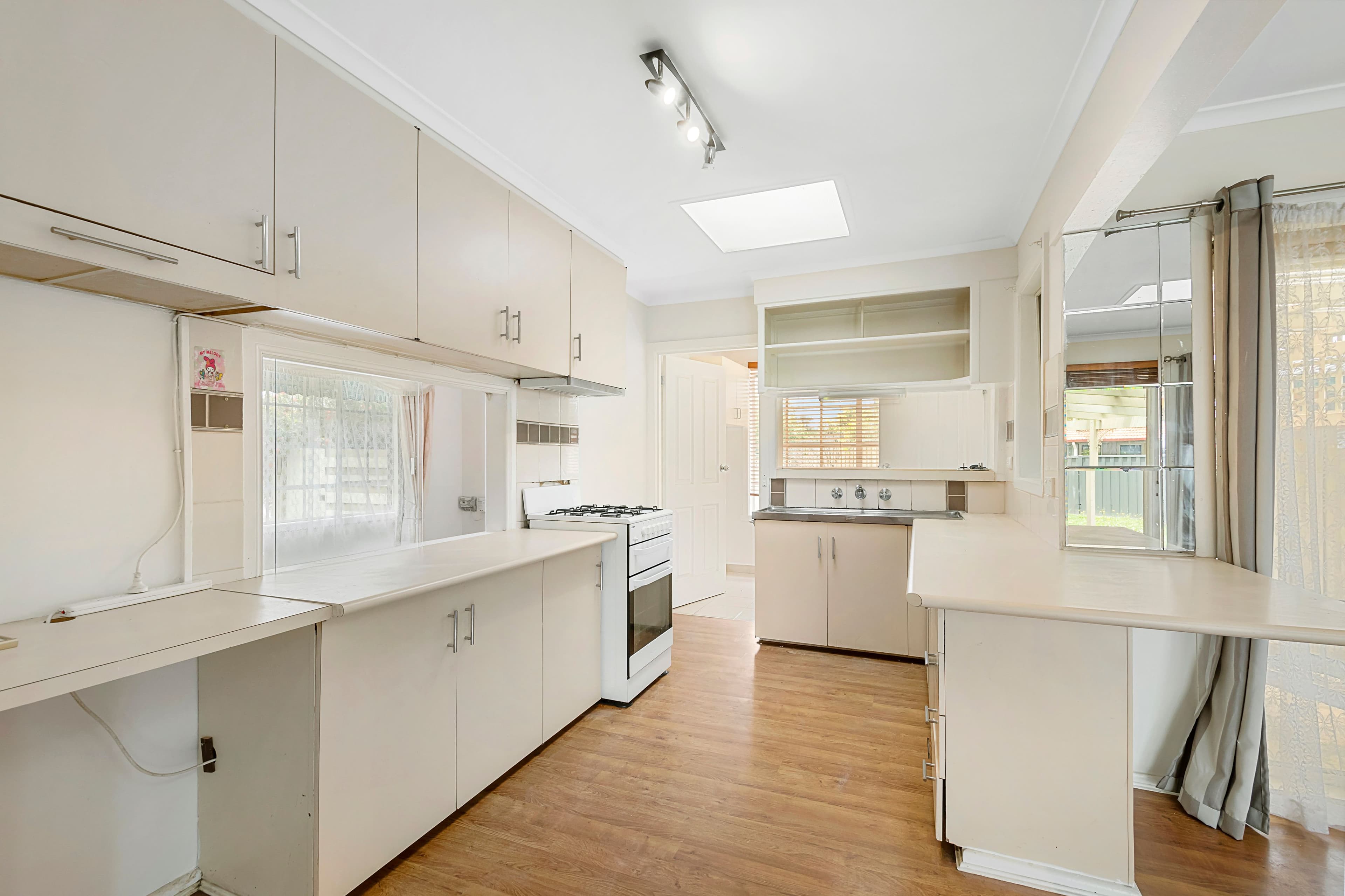18 Regina Street, Springvale South VIC 3172, Springvale South - Thumbnail 3