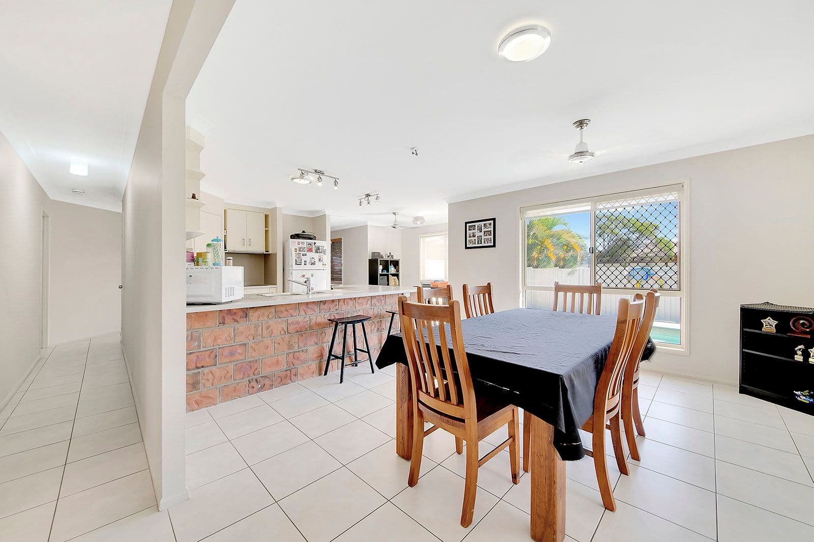 1 Ashbrook Court, New Auckland QLD 4680, New Auckland - Thumbnail 5