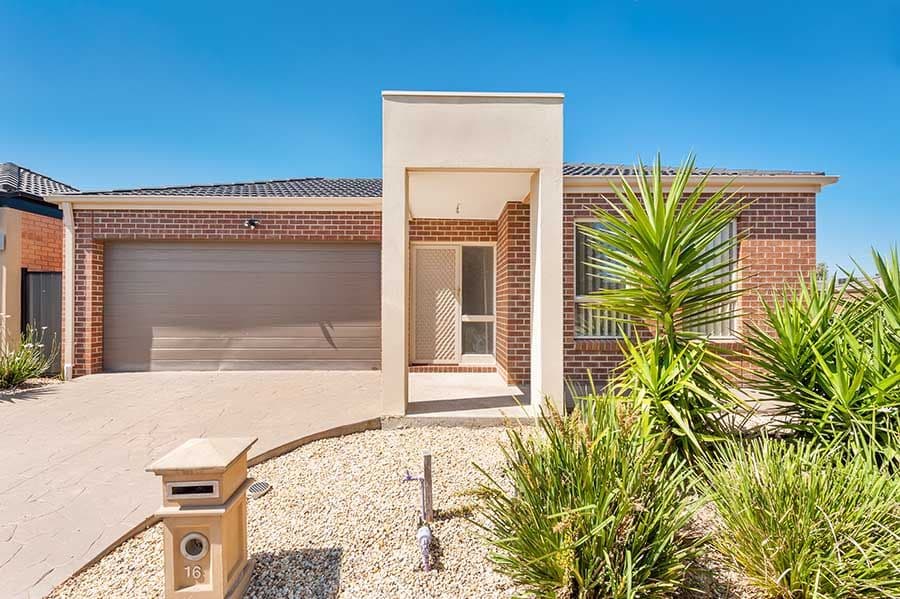 16 Ebony Circuit, Craigieburn VIC 3064, Craigieburn - Image 1