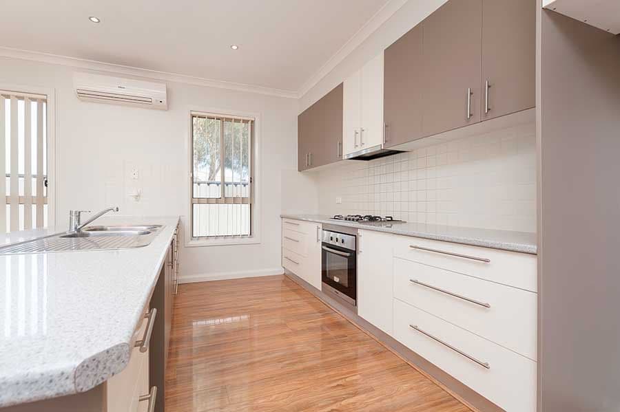 16 Ebony Circuit, Craigieburn VIC 3064, Craigieburn - Thumbnail 2