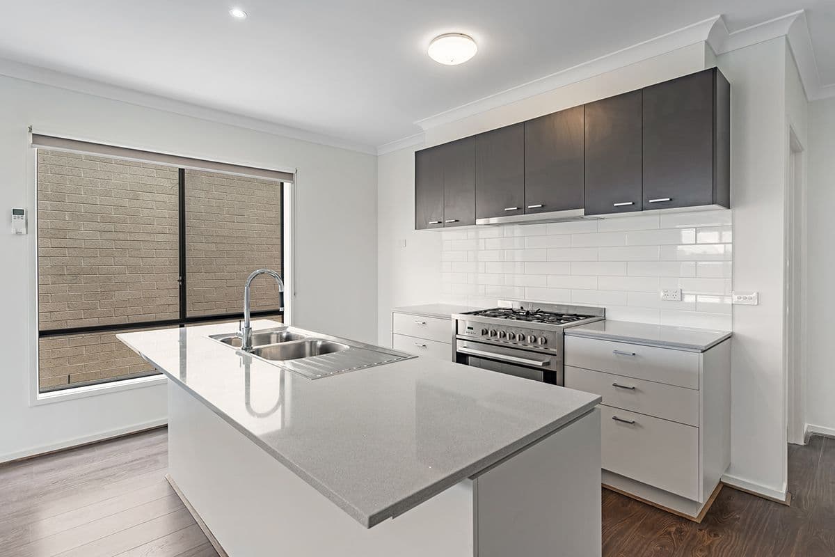 78 Creekbridge Street, Craigieburn VIC 3064, Craigieburn - Thumbnail 2