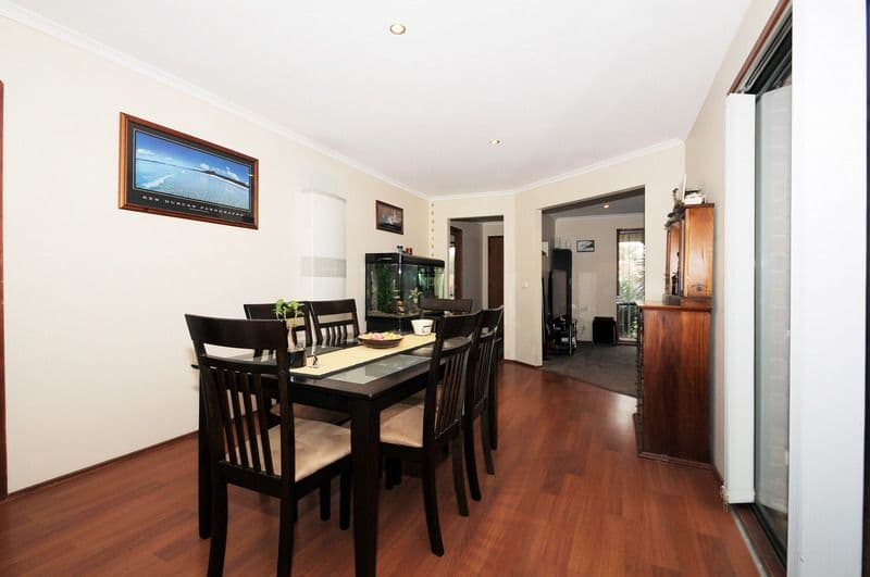 18 Conferta Court, CRANBOURNE WEST VIC 3977, Cranbourne West - Thumbnail 7