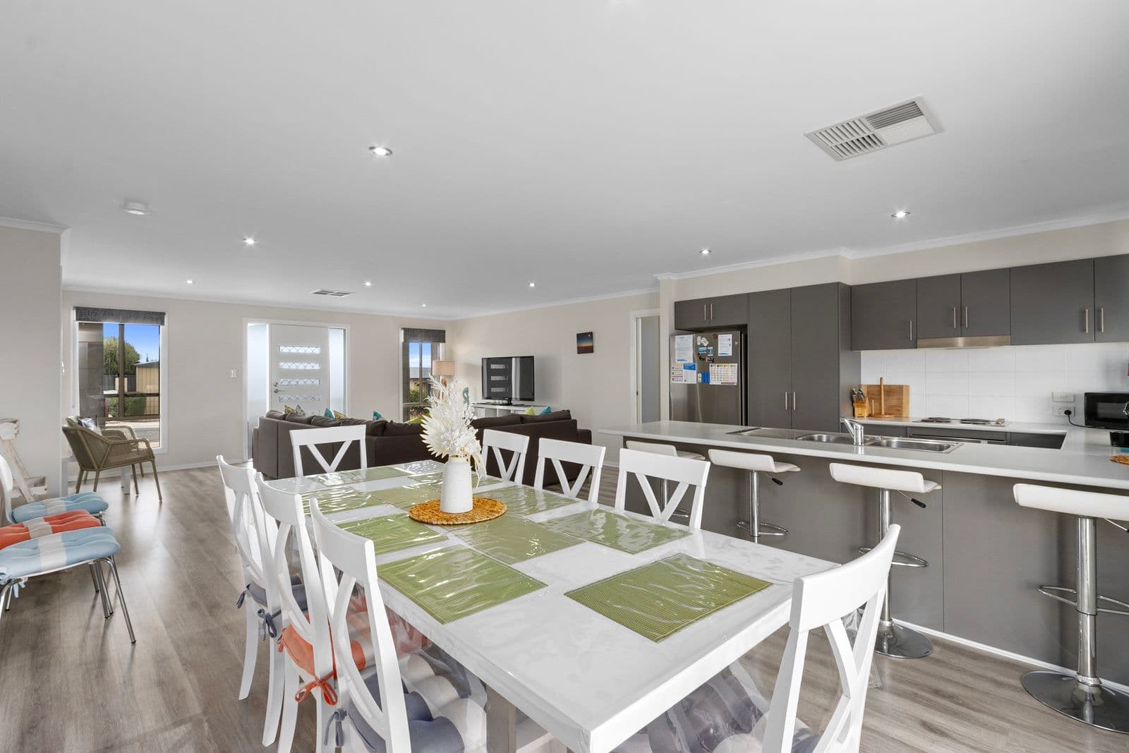 3 Mctavish Drive, Moonta Bay SA 5558, Moonta Bay - Thumbnail 8