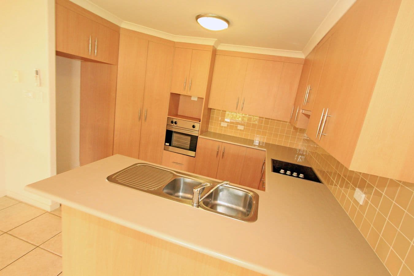 39 Miami Crescent, PACIFIC HEIGHTS QLD 4703, Pacific Heights - Thumbnail 3