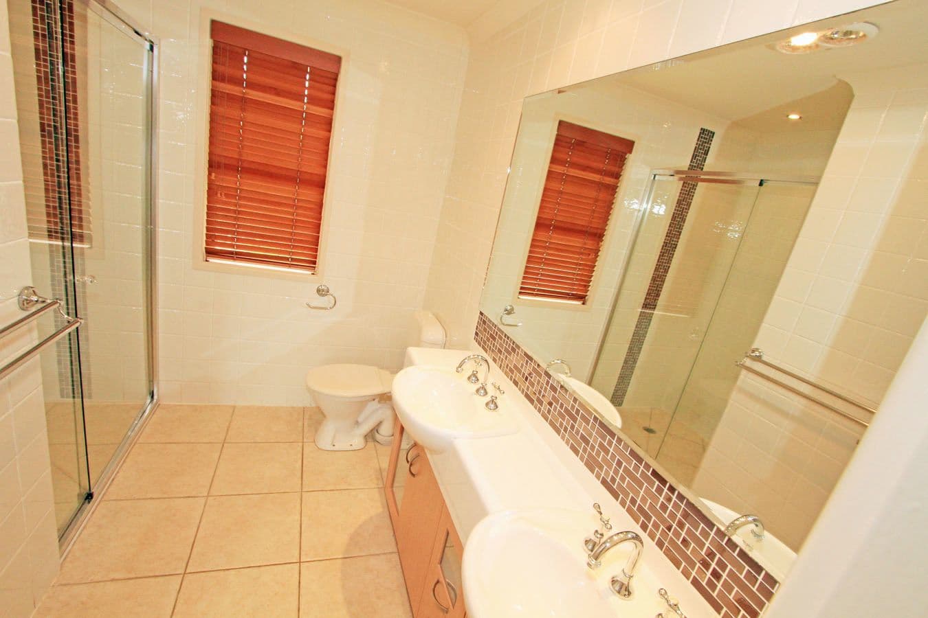 39 Miami Crescent, PACIFIC HEIGHTS QLD 4703, Pacific Heights - Thumbnail 4