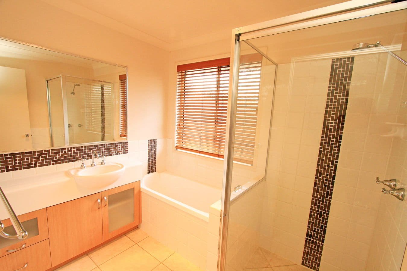 39 Miami Crescent, PACIFIC HEIGHTS QLD 4703, Pacific Heights - Thumbnail 7