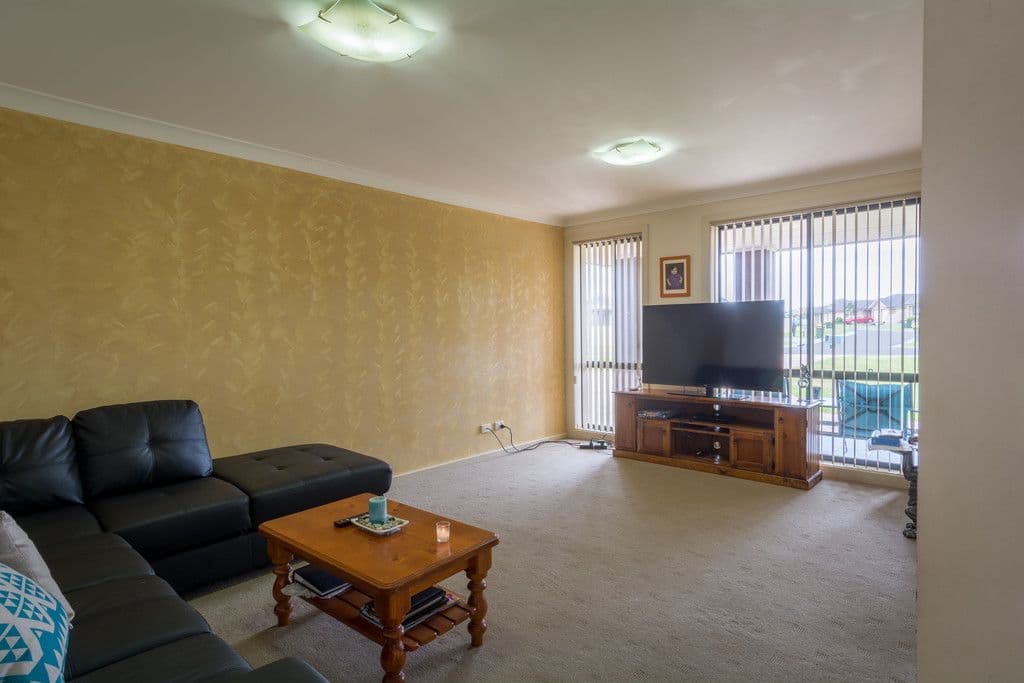 119 Rayleigh Drive, Worrigee - Thumbnail 2