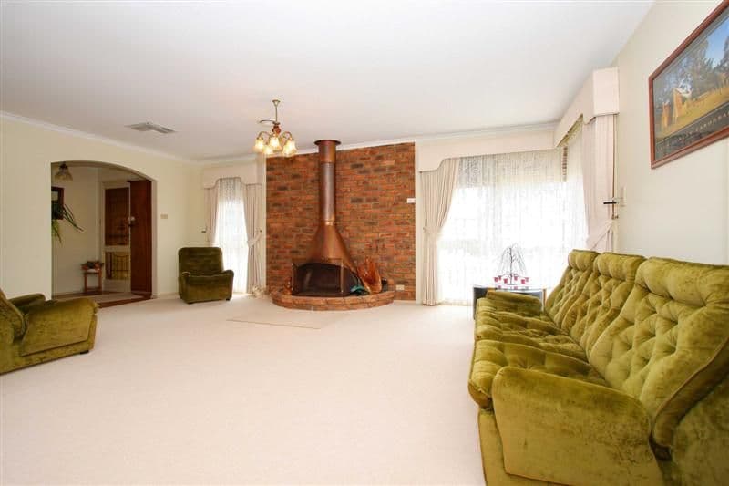 7 Mungana Court, TAYLORS LAKES VIC 3038, Taylors Lakes - Thumbnail 6